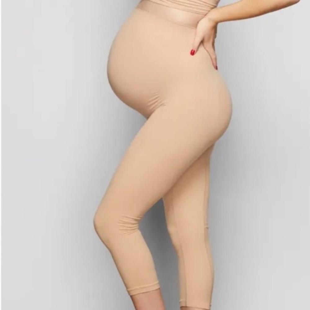 SKIMS Solutionwear Maternity Tights Leggings High Waisted Clay Tan S/M